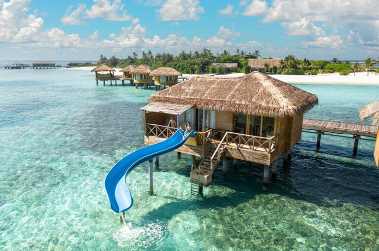 Aqua-Suite-with-Slide