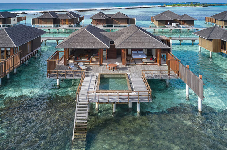 One-bedroom-Ocean-Suite-with-Pool-4-Units.