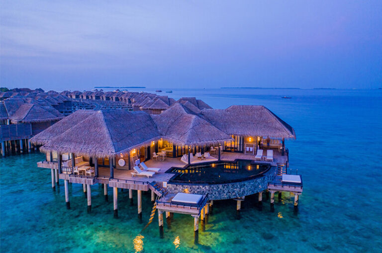 Two-Bedroom-Ocean-Residence-with-Family-Infinity-Pool